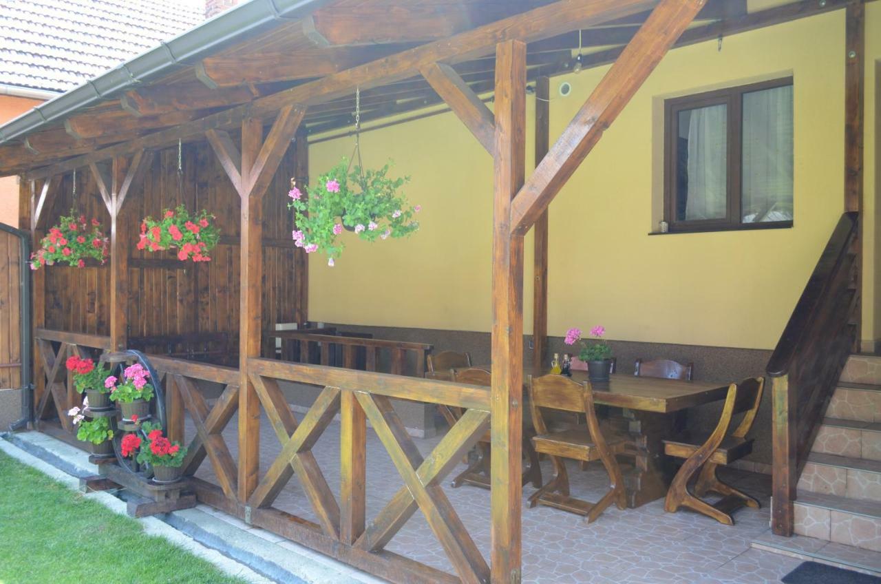 Casa Pricas Villa Moieciu de Jos Exterior photo